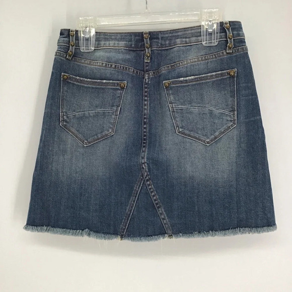 Driftwood Stef Frayed Hem Studded Denim Mini Skirt Button-Up Blue NWT Size 28 - Picture 2 of 7
